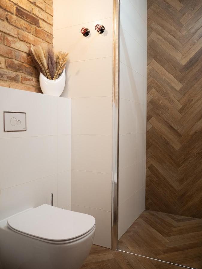 Brick House - Apartament Zoska Wroclaw Exterior photo
